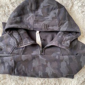 Lululemon Scuba Hoodie Size 10 Incognito Camo Multi Grey